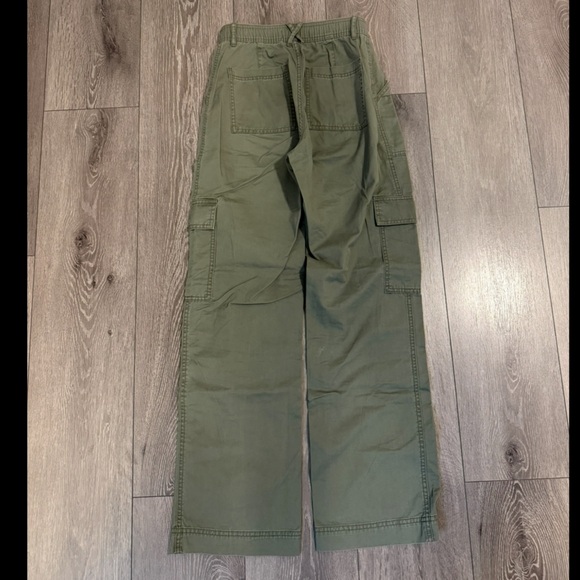 Abercrombie & Fitch Olive Green Cargo Pants - Picture 4 of 4